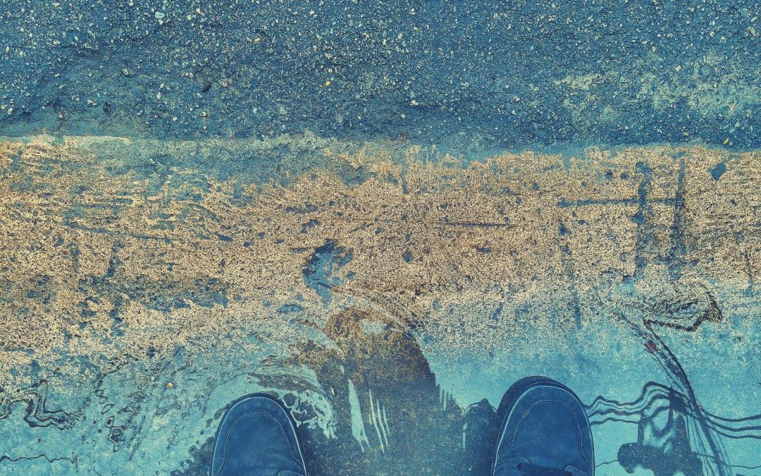 footwear-pavement-puddle-190593.jpg